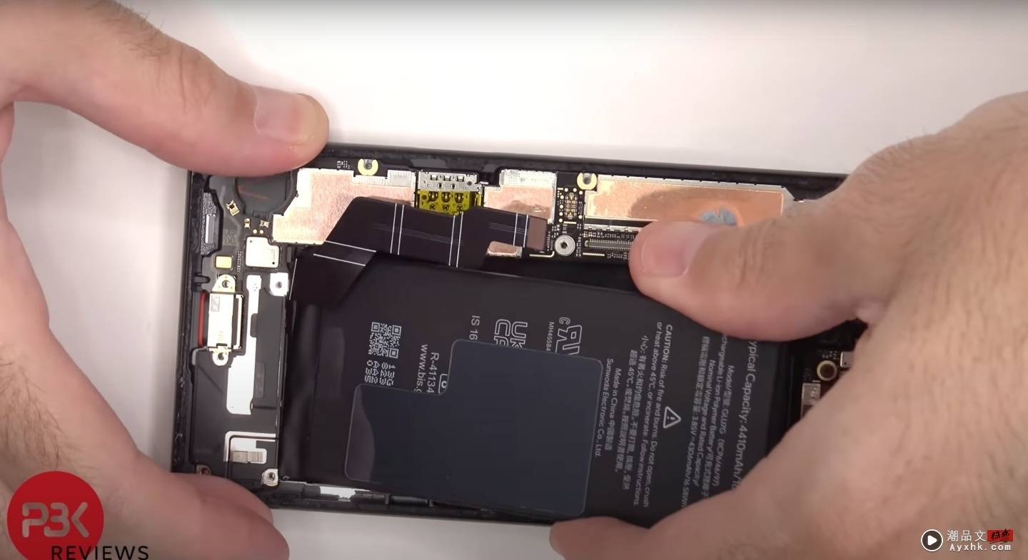 外媒拆解 Google Pixel 6a：电池更好拆了，且会是支蛮好维修的手机！ 数码科技 图3张
